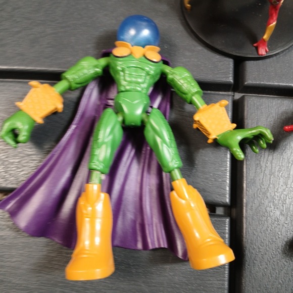 Hasbro‎ Disney Lot Marvel Miles Morales Spiderman Mysterio Flex Spider Suit -ZB - Picture 2 of 10